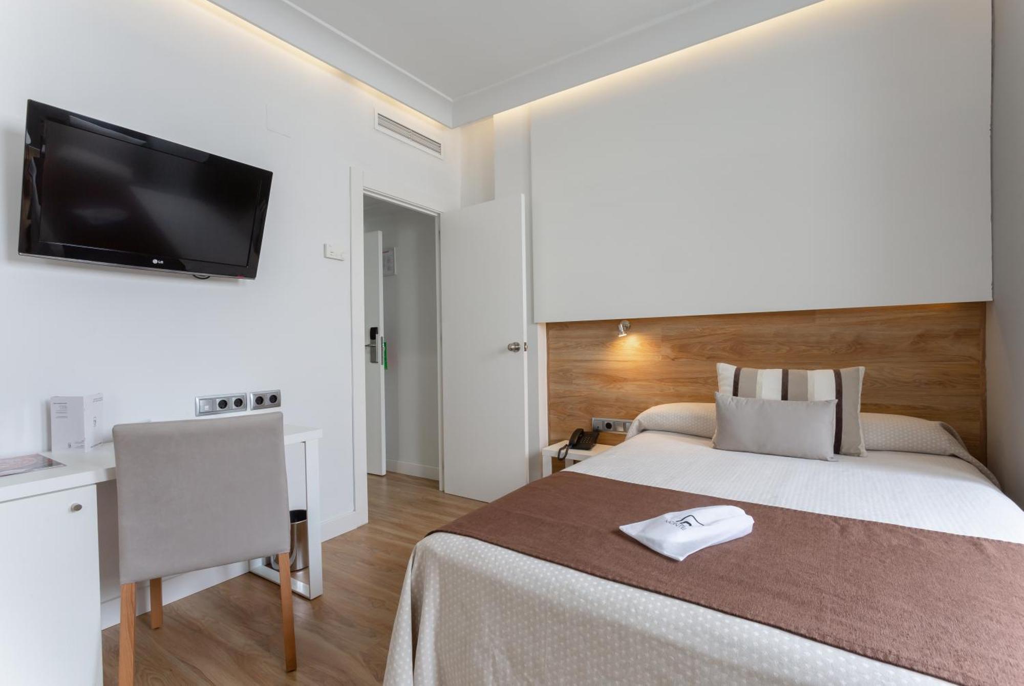 Monte Carmelo Hotell Sevilla Exteriör bild