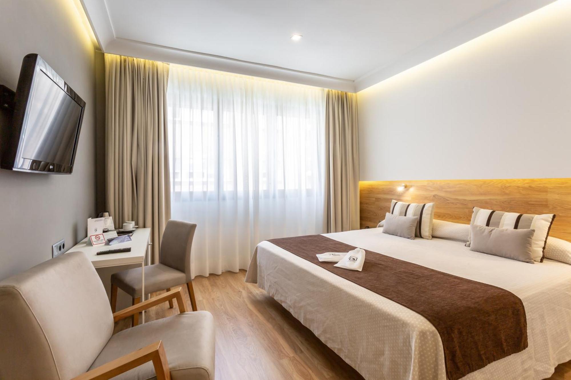 Monte Carmelo Hotell Sevilla Exteriör bild